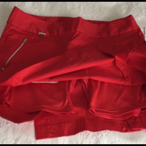 Red golf skort - Picture 6 of 6